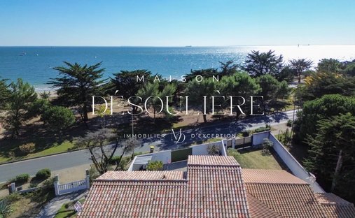 Villa in Rivedoux-Plage, Nouvelle-Aquitaine, France 1
