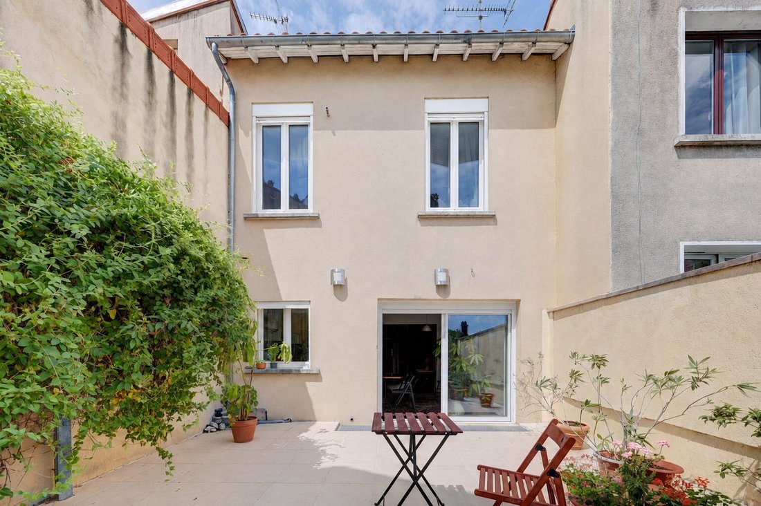 House in Fontenay-sous-Bois, Ile-de-France, France 1 - 18356550