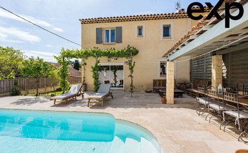 House in Plan-de-Cuques, Provence-Alpes-Côte d'Azur, France 1
