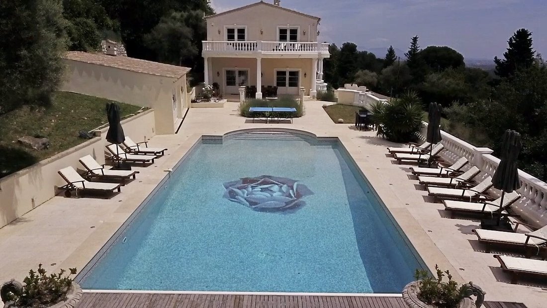 Villa in Tourrettes-sur-Loup, Provence-Alpes-Côte d'Azur, France 2 - 18323706