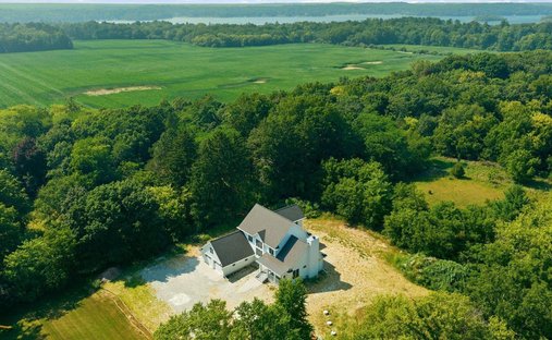 House in Hartland, Wisconsin, United States 1