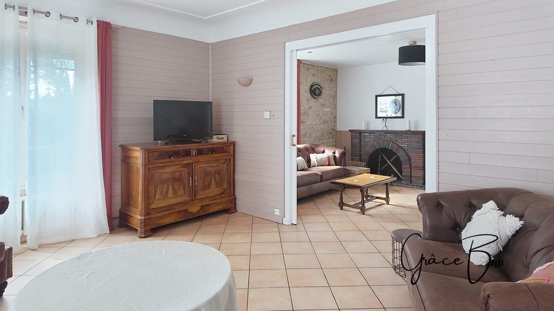House in Rom, Nouvelle-Aquitaine, France 2 - 17468723