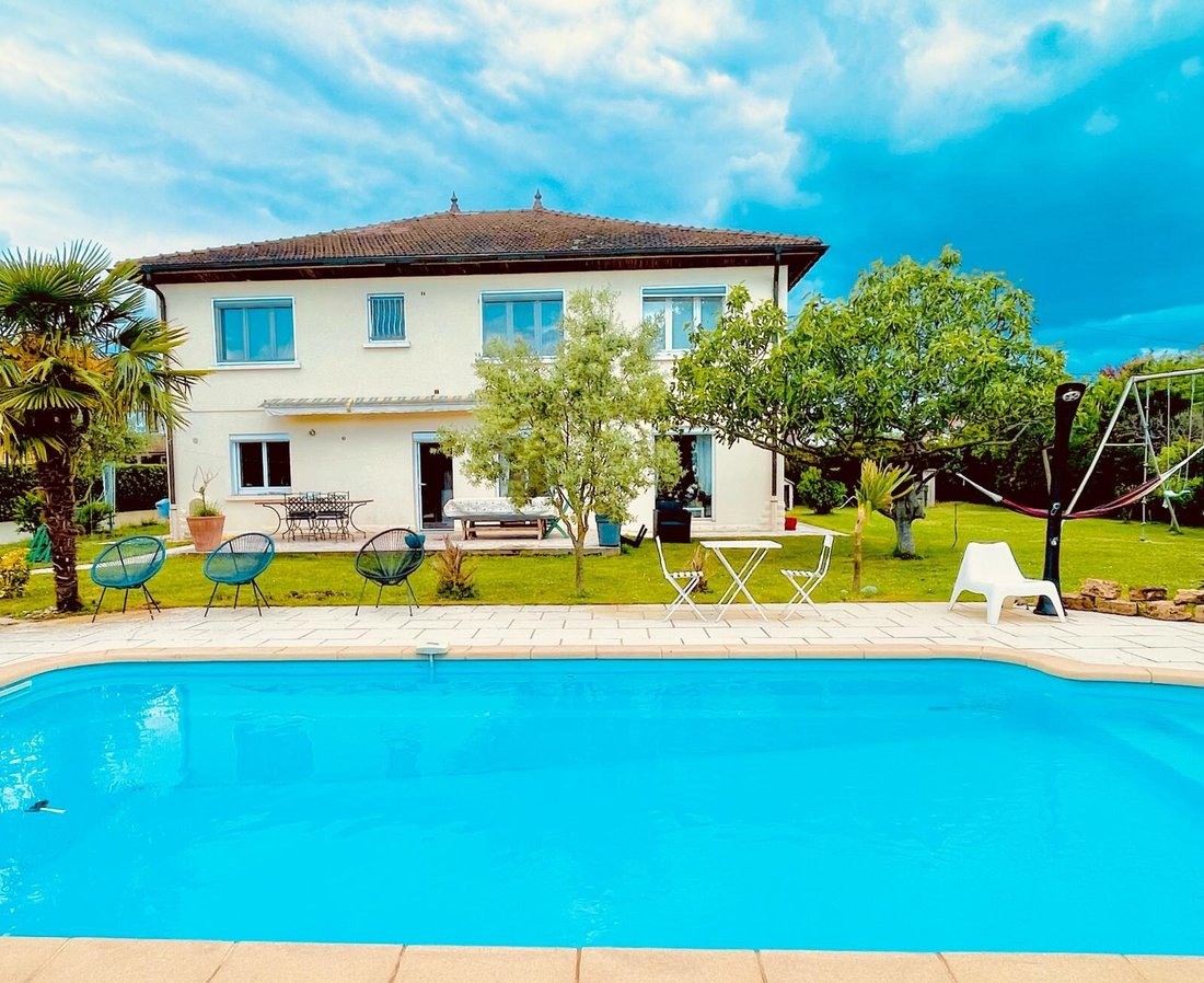 Villa in Sud, Jonage, France 3 - 17955497