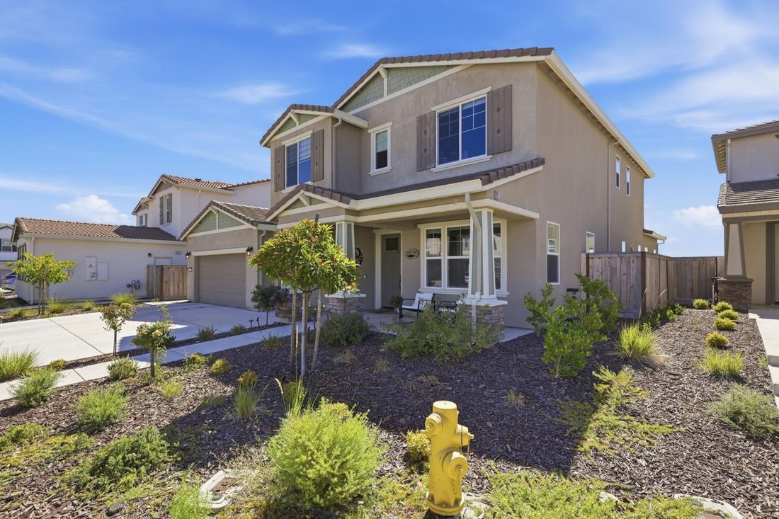 House in Folsom, California, United States 4 - 18545374
