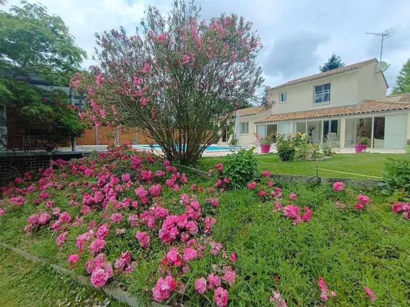 Villa in Dronne, Coutras, France 1 - 17378110