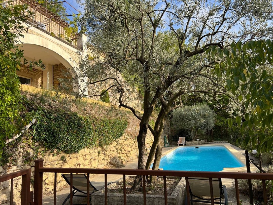 House in Ménerbes, Provence-Alpes-Côte d'Azur, France 3 - 17362736