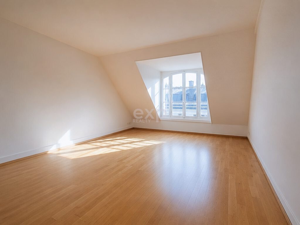 Apartment in Lorette-Martyrs, Paris 9e Arrondissement, Paris 1 - 17413160