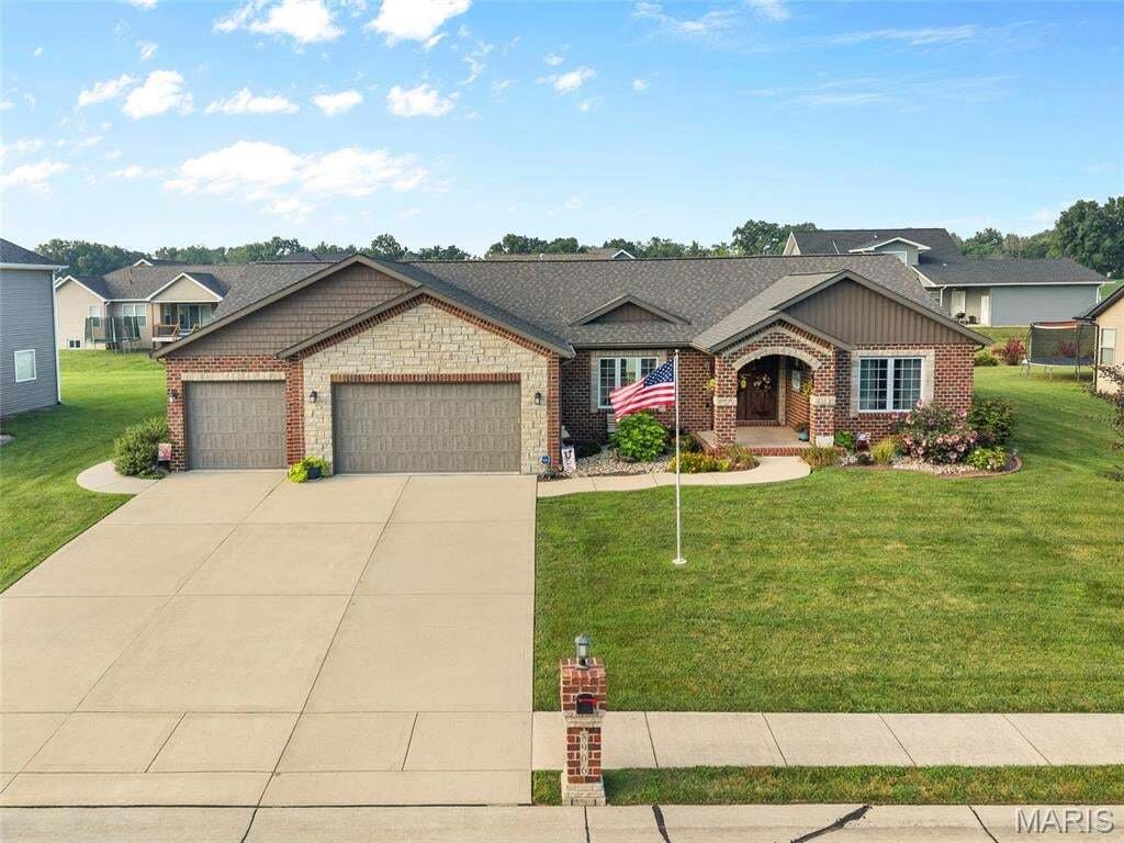 House in Saint Jacob, Illinois, United States 1 - 18545063