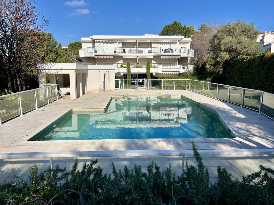 Apartment in Antibes, Provence-Alpes-Côte d'Azur, France 1 - 16822961