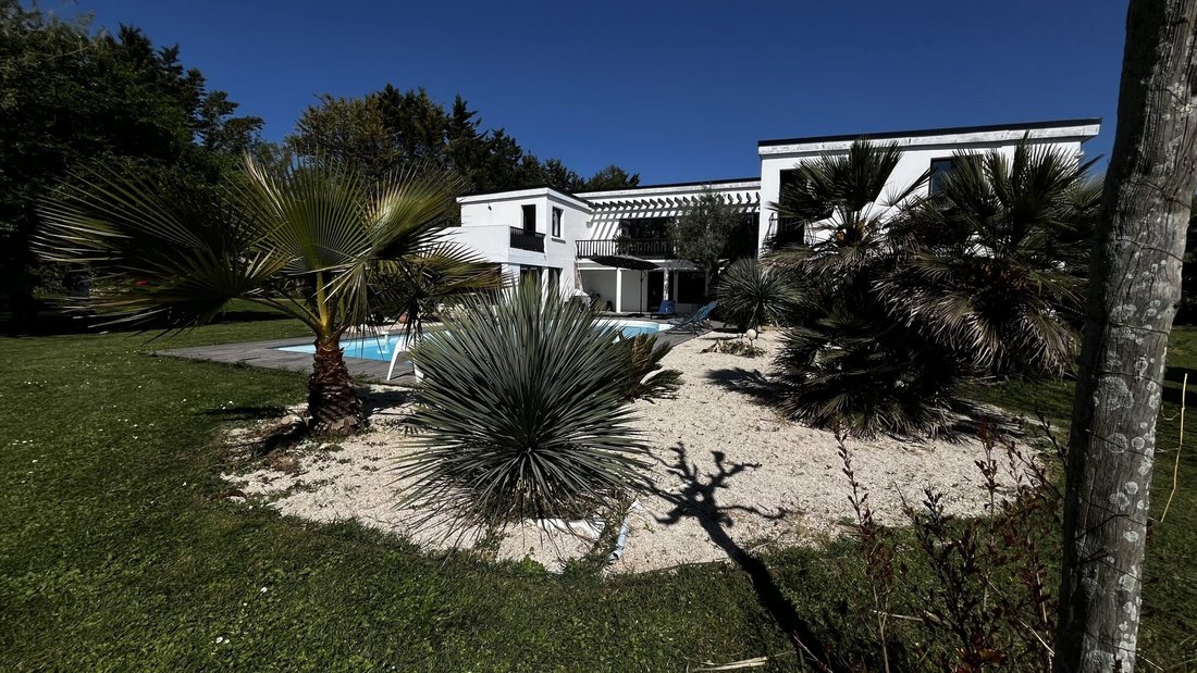Villa in Port Neuf, La Rochelle, France 2 - 17912649