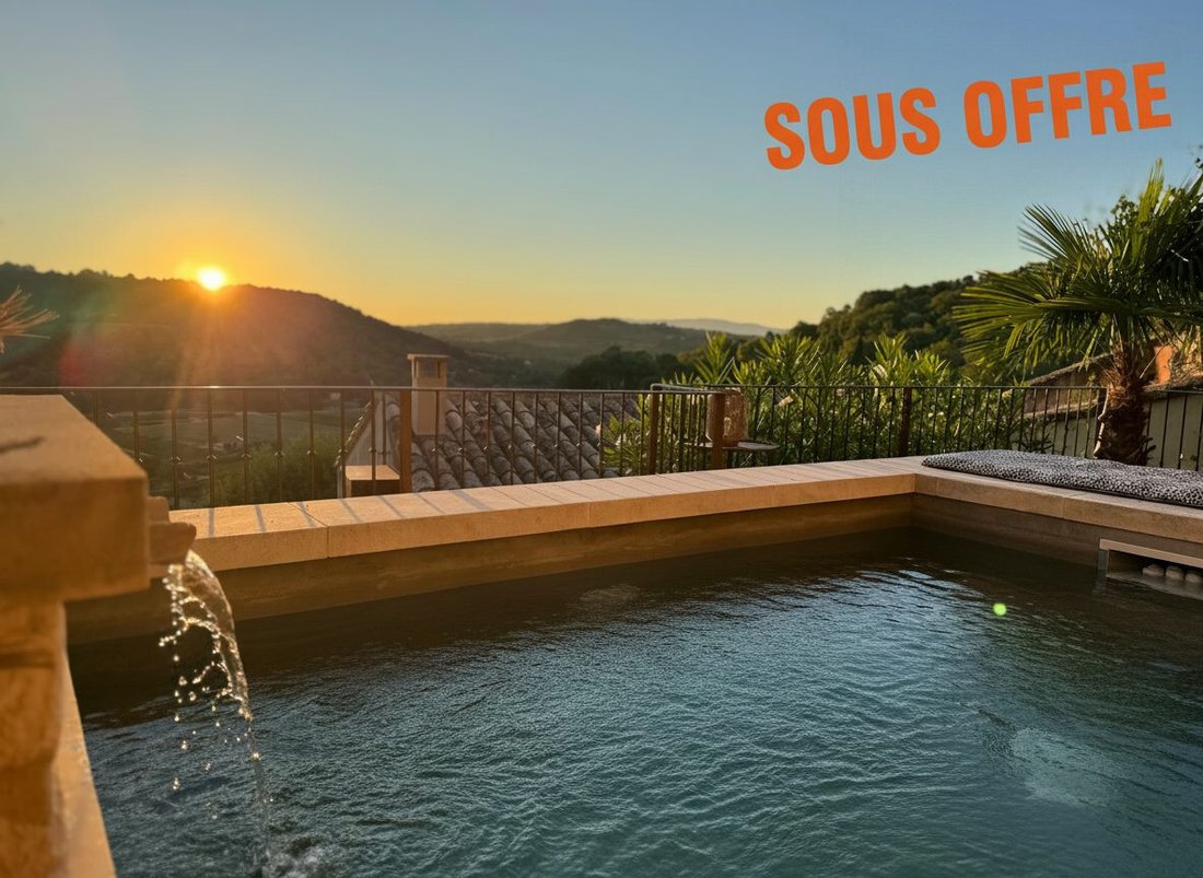 House in Ménerbes, Provence-Alpes-Côte d'Azur, France 1 - 16860615