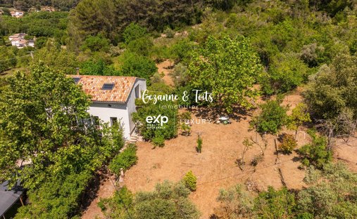 House in Saint-Zacharie, Provence-Alpes-Côte d'Azur, France 1