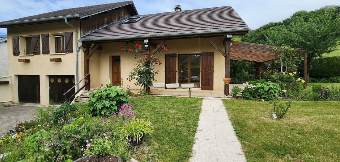 House in Jacob-Bellecombette, Auvergne-Rhône-Alpes, France 1 - 17857317