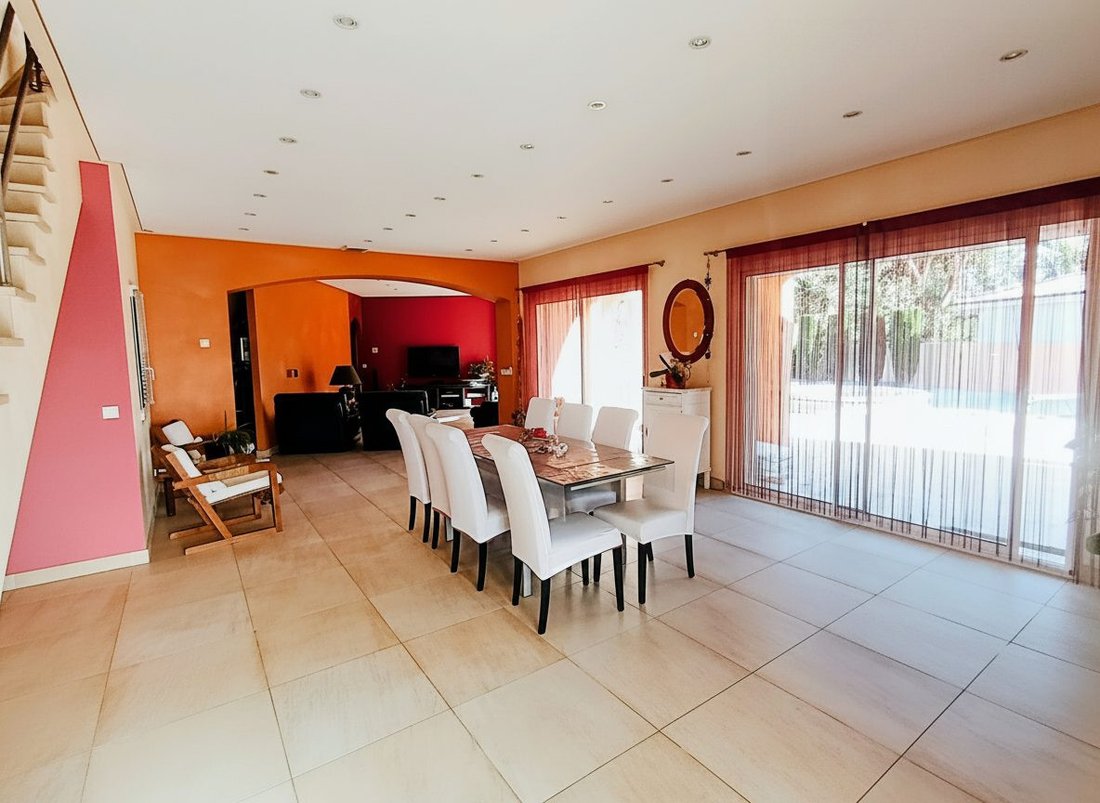 Villa in Saint-Cyprien, Occitania, France 4 - 18043683