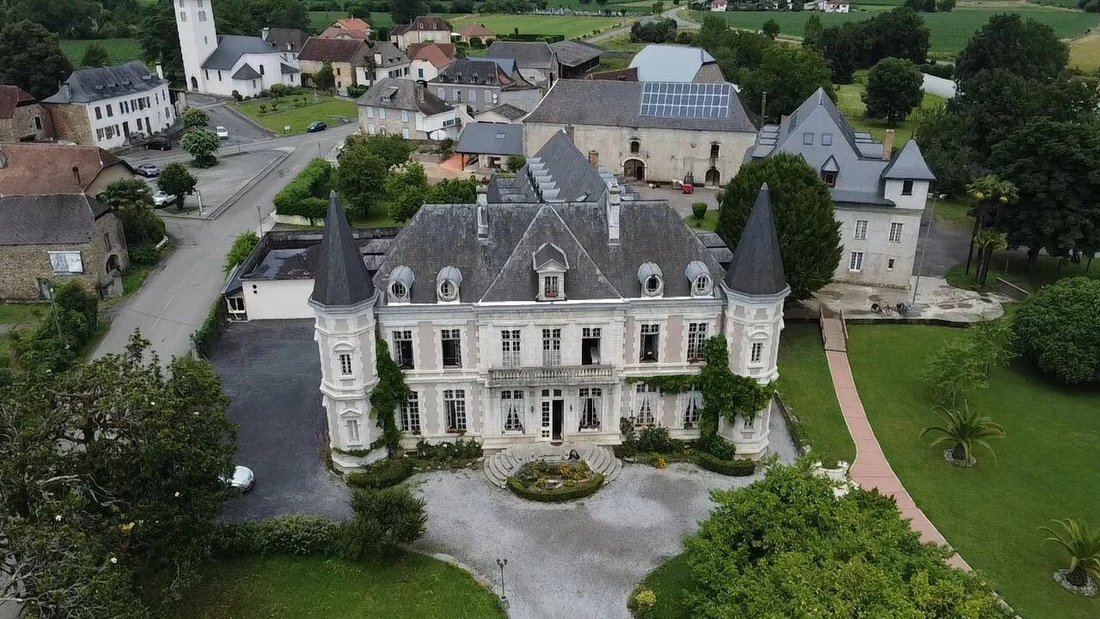 Chateau in Navarrenx, Nouvelle-Aquitaine, France 2 - 16822739