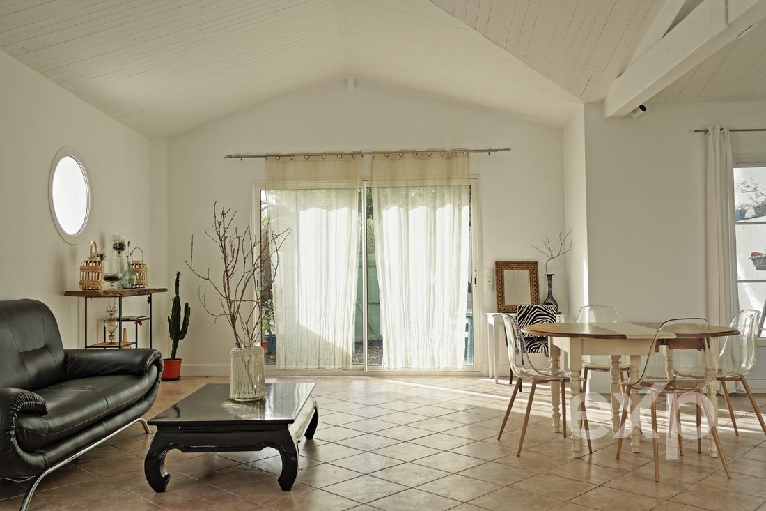 House in Loix, Nouvelle-Aquitaine, France 2 - 17362740