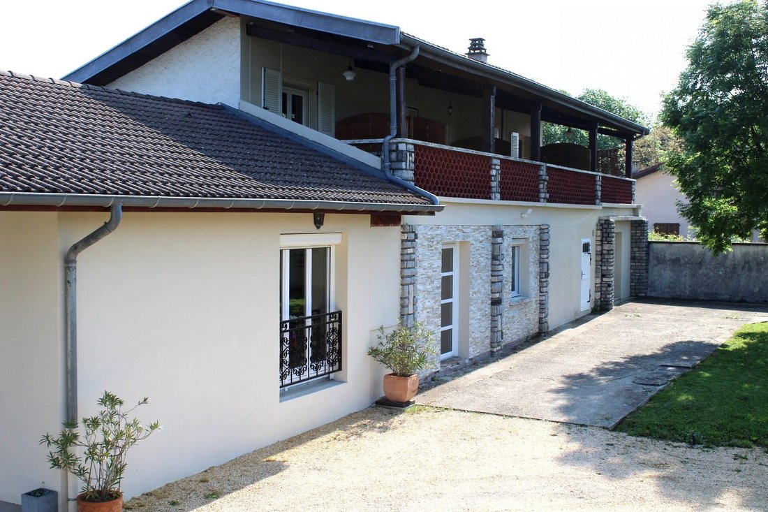 Country House in Notre-Dame-de-l'Osier, Auvergne-Rhône-Alpes, France 2 - 18385754