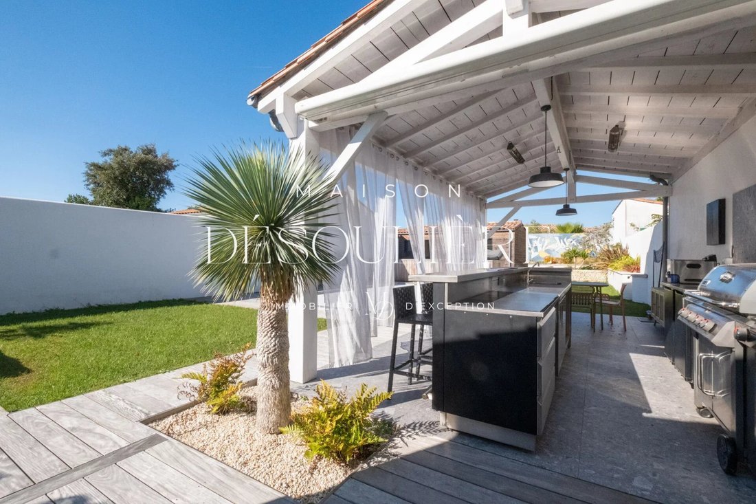 Villa in Rivedoux-Plage, Nouvelle-Aquitaine, France 5 - 16850480