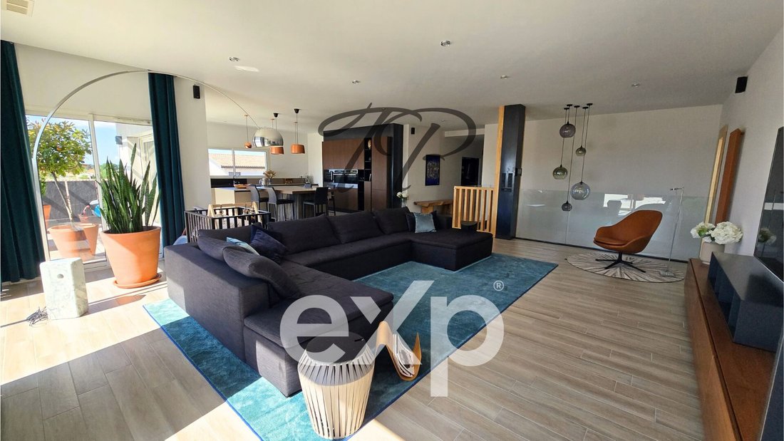 Villa in Bassan, Occitania, France 2 - 16908397