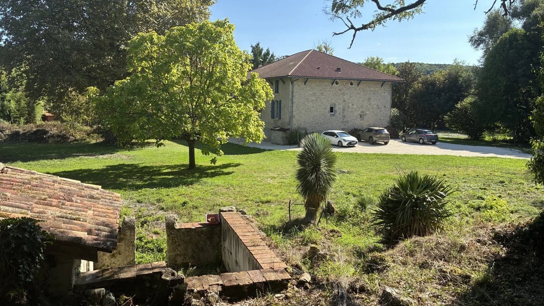 Villa in Bazens, Nouvelle-Aquitaine, France 2 - 16822747