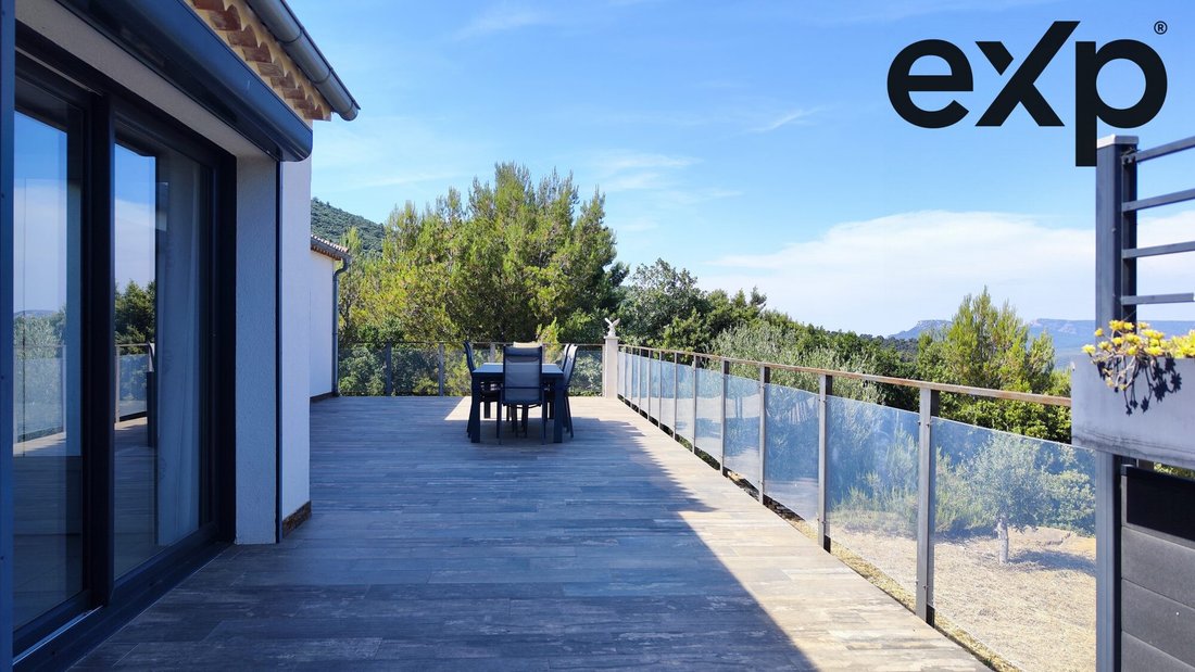 Villa in Saint-Zacharie, Provence-Alpes-Côte d'Azur, France 3 - 18315621