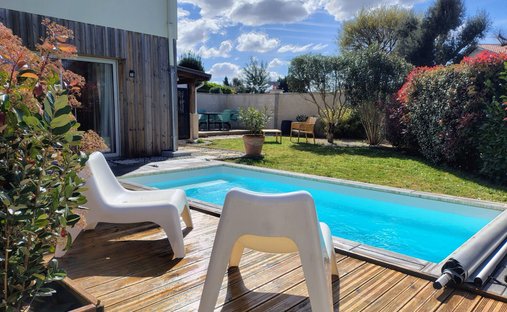 House in Angresse, Nouvelle-Aquitaine, France 1