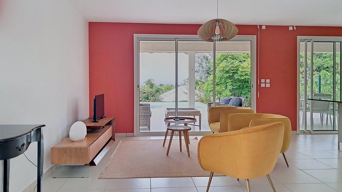 Villa in Petit-Bourg, Basse-Terre, Guadeloupe 1 - 17955501
