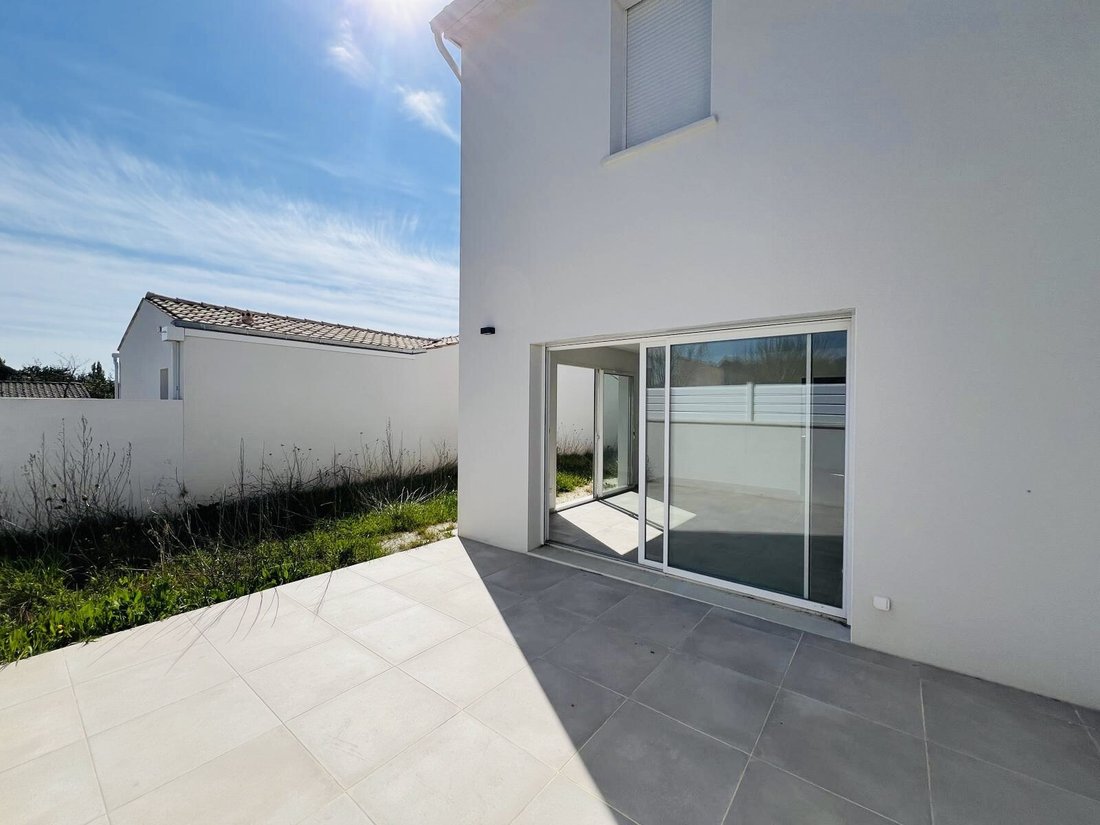 House in Saint-Palais-sur-Mer, Nouvelle-Aquitaine, France 2 - 16986608