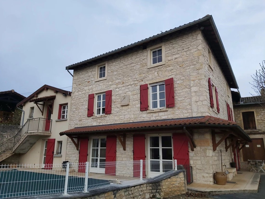 House in Lucenay, Auvergne-Rhône-Alpes, France 1 - 16822614
