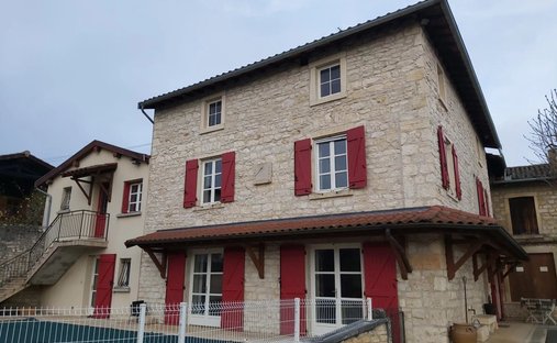 House in Lucenay, Auvergne-Rhône-Alpes, France 1