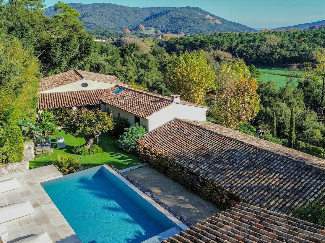 House in La Môle, Provence-Alpes-Côte d'Azur, France 2 - 16994458