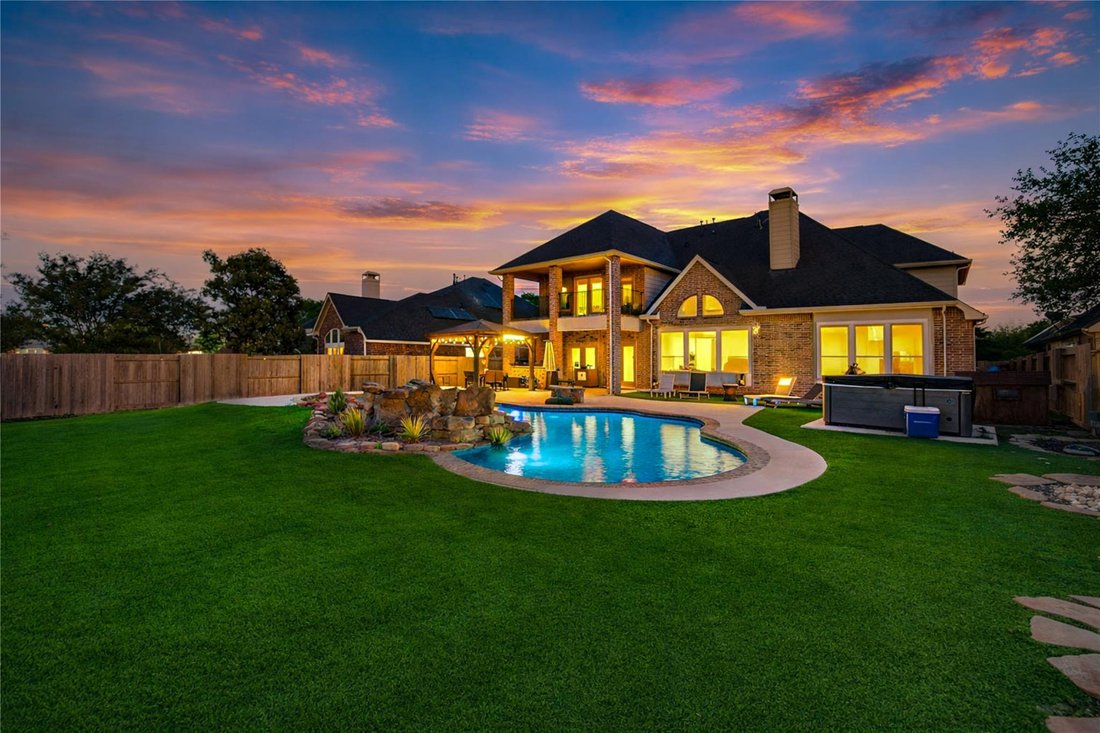 House in Katy, Texas, United States 4 - 18545216