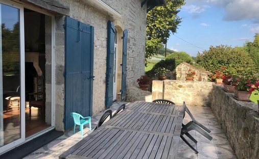 Villa in Bazens, Nouvelle-Aquitaine, France 1