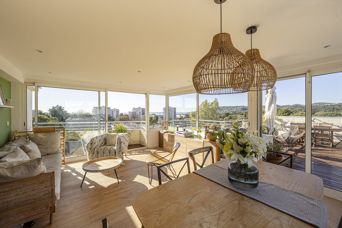 Apartment in Les Cougoulins-Rastines, Antibes, France 1 - 17536289