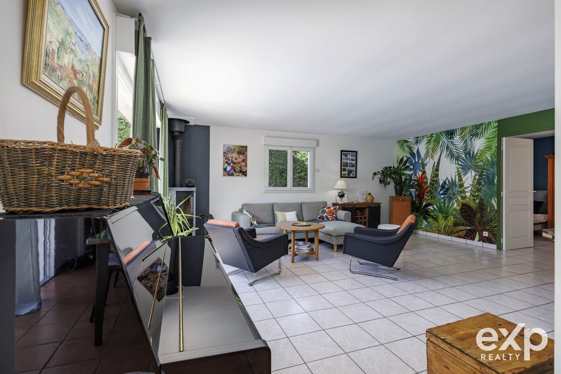 Villa in Cités, Thonon-les-Bains, France 2 - 18162079