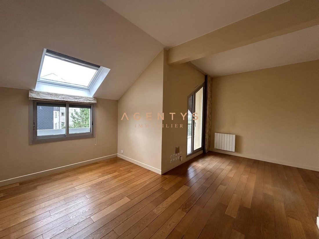 Apartment in Nogent-sur-Marne, Ile-de-France, France 4 - 18544786