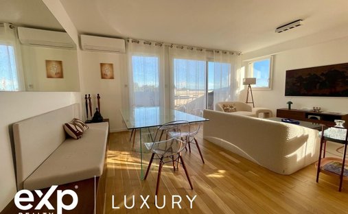 Apartment in Granettes-Jauberte-Sainte Anne, Aix-en-Provence, France 1