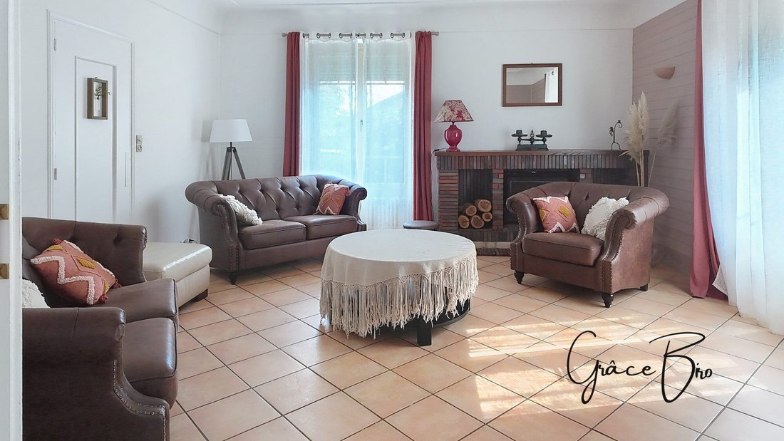 House in Rom, Nouvelle-Aquitaine, France 1 - 17468723