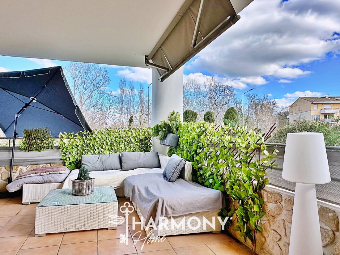 Apartment in Granettes-Jauberte-Sainte Anne, Aix-en-Provence, France 1 - 16894780