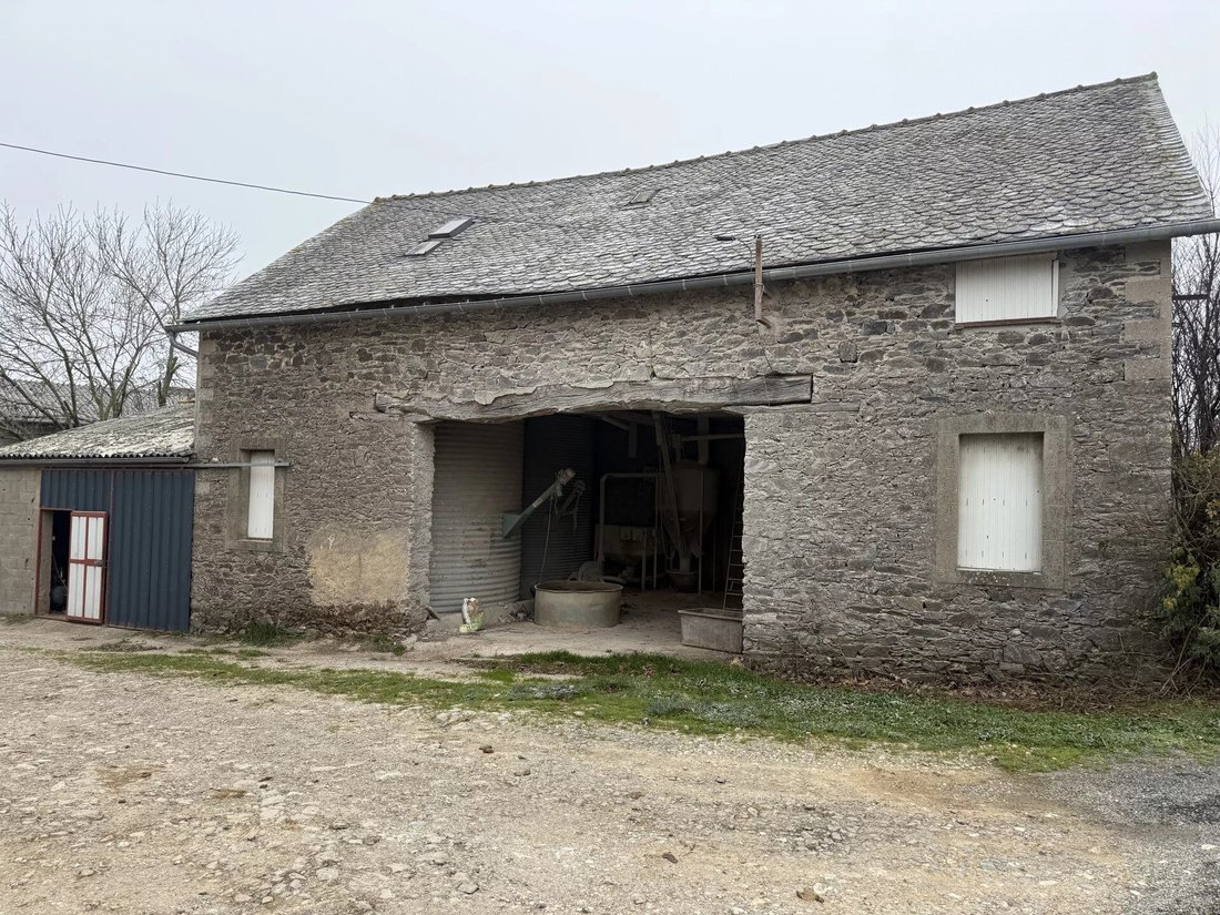 Farm Ranch in Tauriac-de-Naucelle, Occitania, France 3 - 16961494