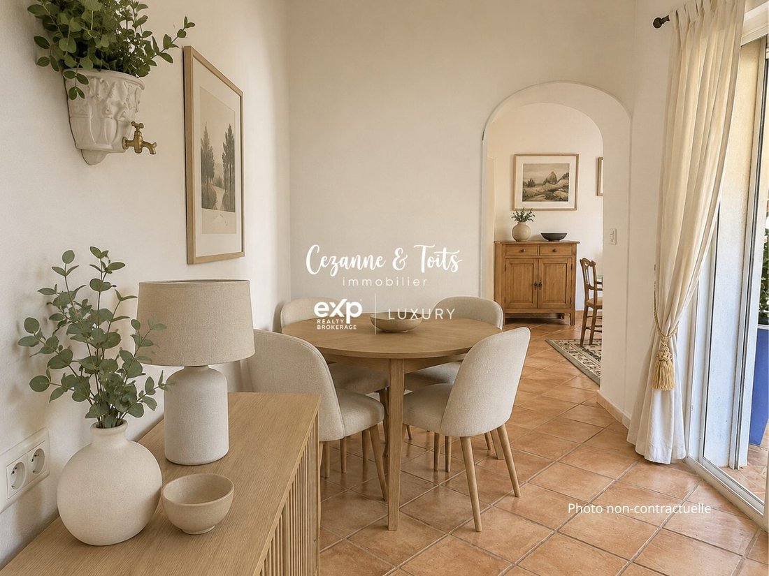 Villa in Ville-Les Saquedes-Le Bouillonnet, Sainte-Maxime, France 1 - 17393222