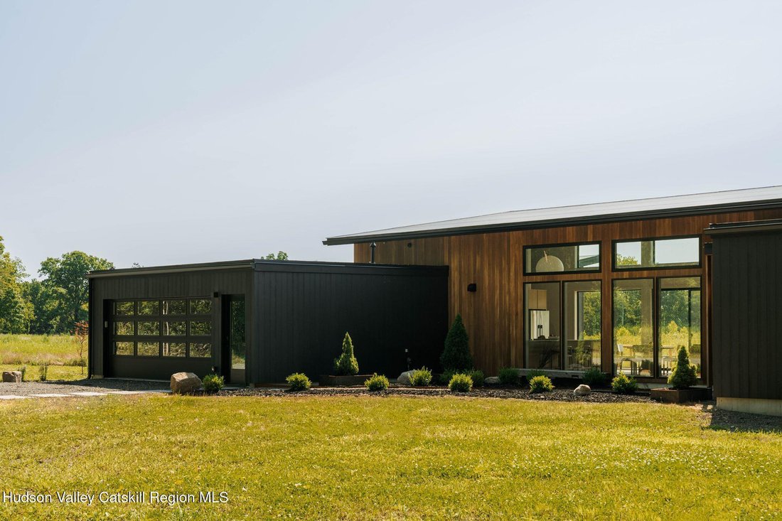 House in Accord, New York, United States 1 - 17518972
