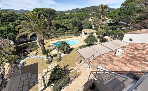 Villa in Ville-Les Saquedes-Le Bouillonnet, Sainte-Maxime, France 1