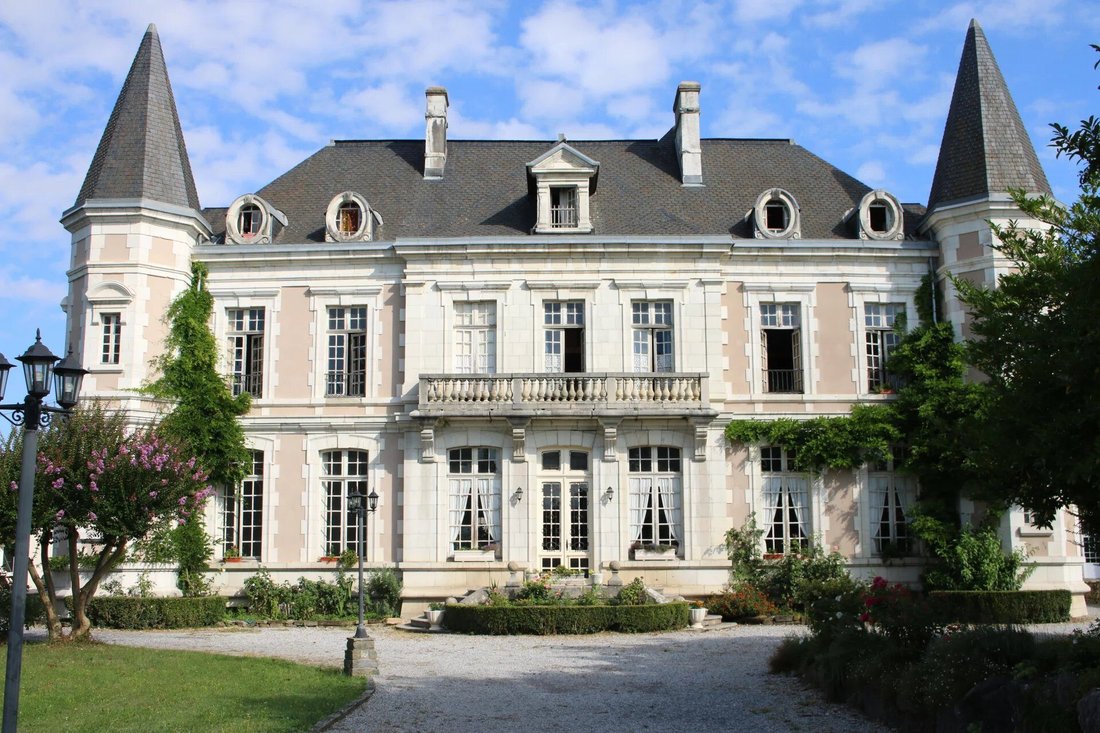 Chateau in Navarrenx, Nouvelle-Aquitaine, France 1 - 16822739