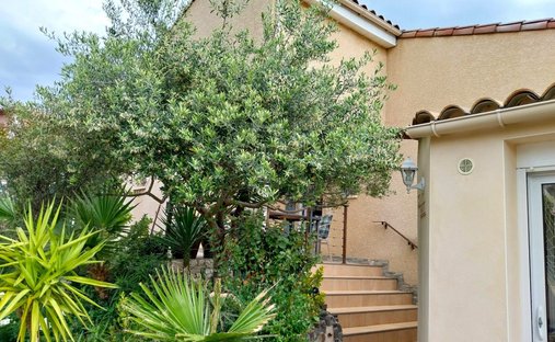 Villa in Centre Ville, Clermont-l'Hérault, France 1