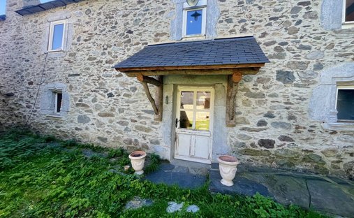 Apartment in Ens, Occitania, France 1