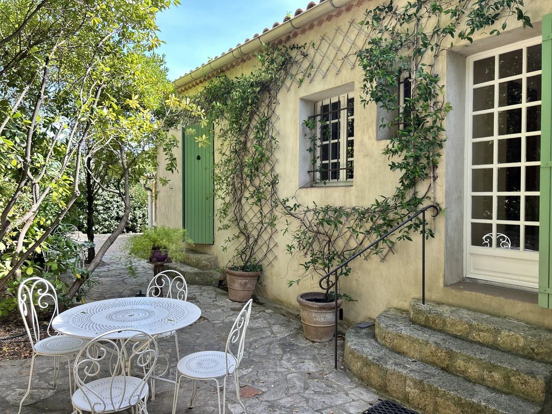 House in Vernègues, Provence-Alpes-Côte d'Azur, France 4 - 16894759