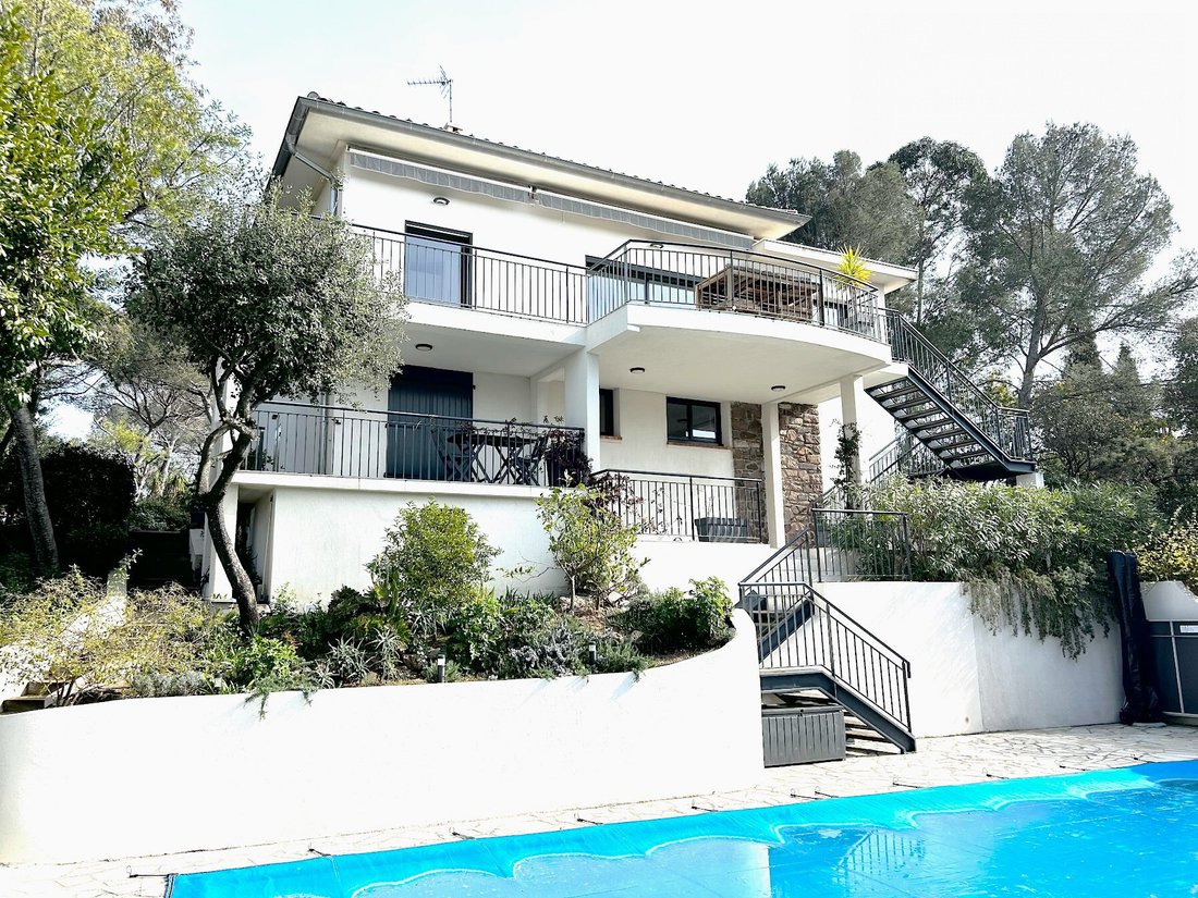 House in Le Dramont-Agay-Anthéor-Le Trayas, Saint-Raphaël, France 1 - 17367754