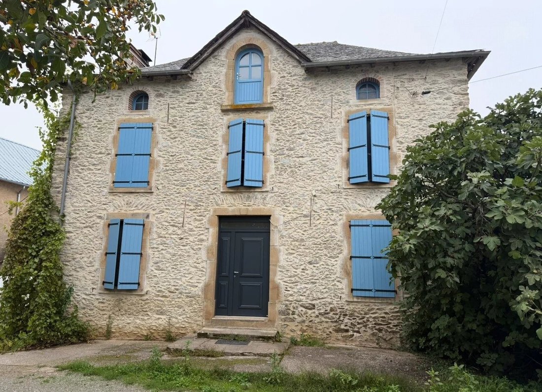 Farm Ranch in Tauriac-de-Naucelle, Occitania, France 1 - 16961494