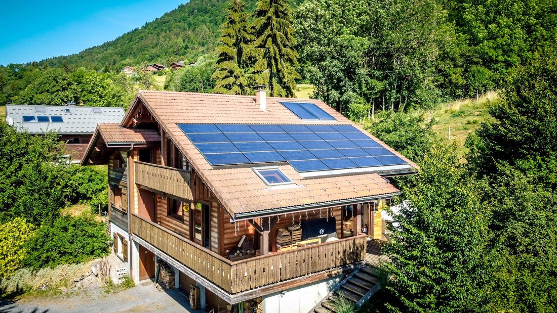 Chalet in Habère-Poche, Auvergne-Rhône-Alpes, France 1 - 18218681